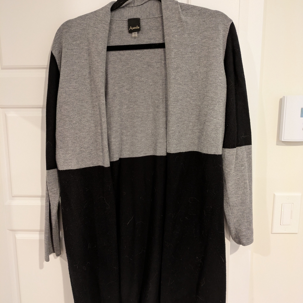 Avenue Gray and Black Open Cardigan